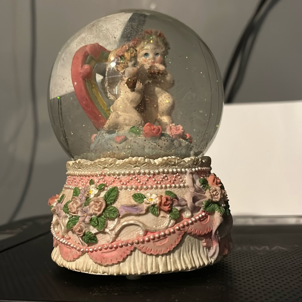 musical angel snow globe